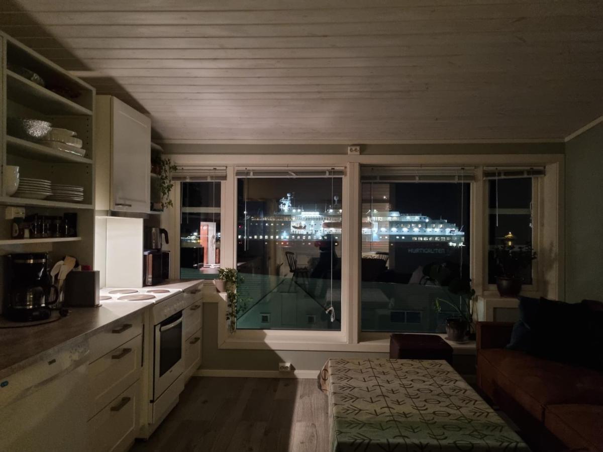 Loftsleilighet Midt I Sentrum Skjervoy エクステリア 写真