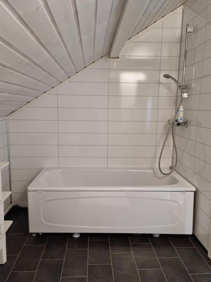Loftsleilighet Midt I Sentrum Skjervoy エクステリア 写真