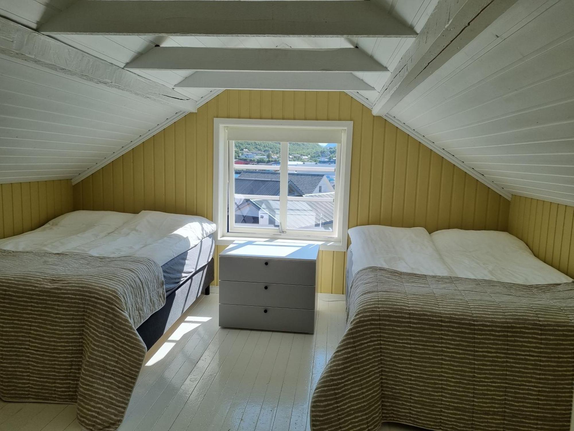 Loftsleilighet Midt I Sentrum Skjervoy エクステリア 写真