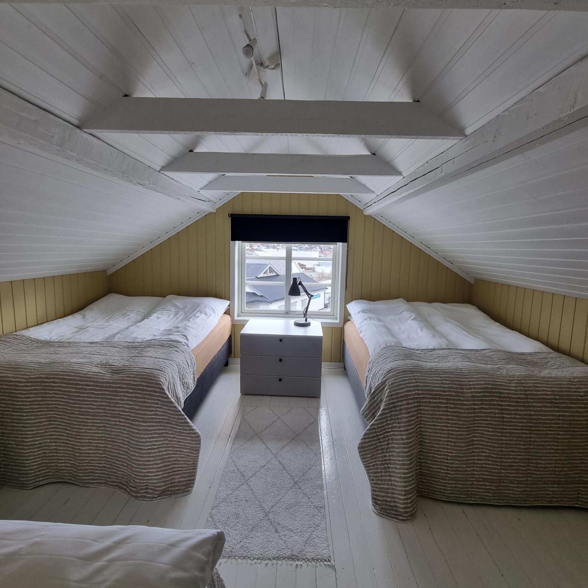Loftsleilighet Midt I Sentrum Skjervoy エクステリア 写真