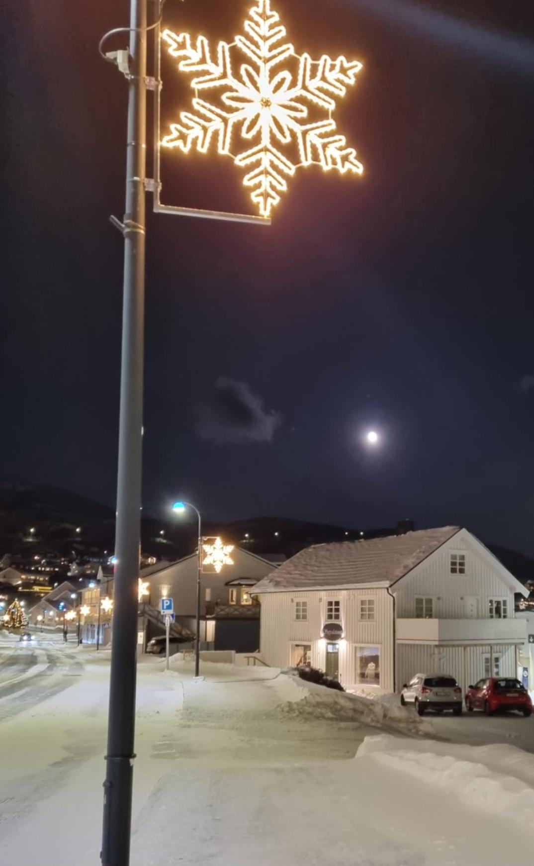 Loftsleilighet Midt I Sentrum Skjervoy エクステリア 写真